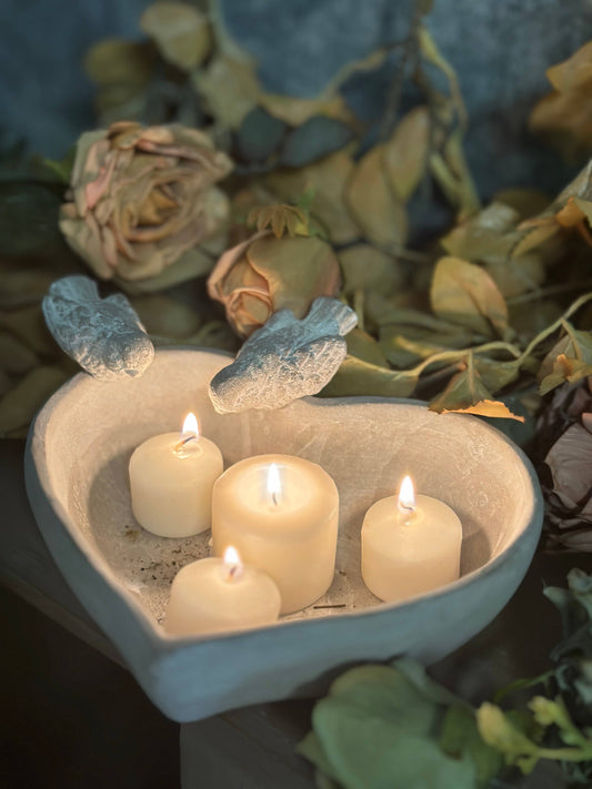 Bird/Heart Plntr / Feeder Dish, Cement