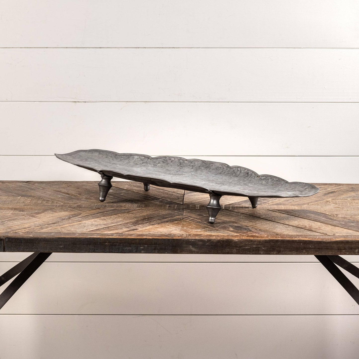 31" PLATTER ON LEGS