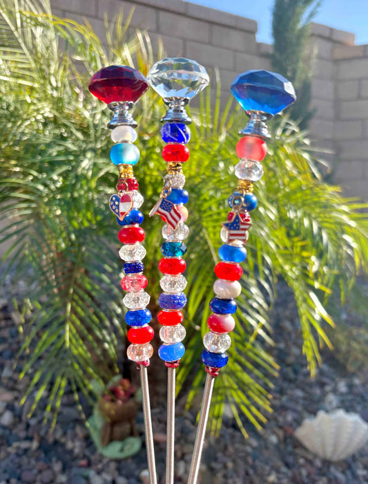 Red, White, Blue Patriotic Garden Stakes: Red / Charm / 11 inch