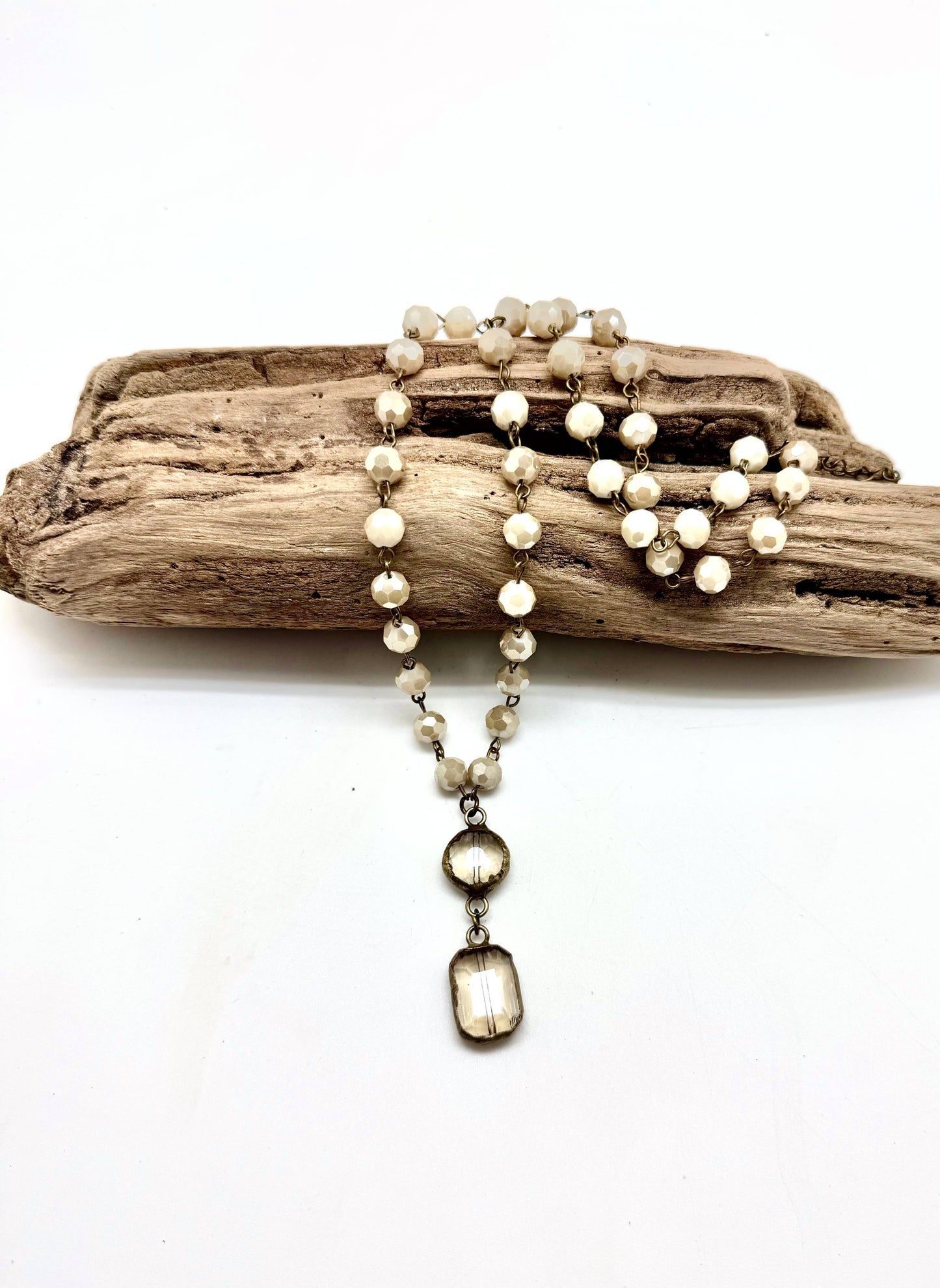 Necklace VintageStyleCreamGlass(8mm)w/Sq&Rd.BevelledGlass21”