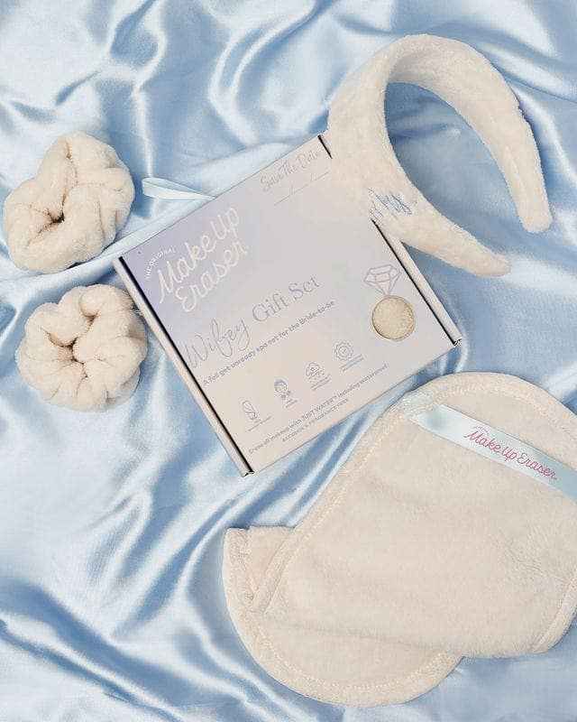 The Original MakeUp Eraser - Wifey 4pc Gift Set | Bride Edition
