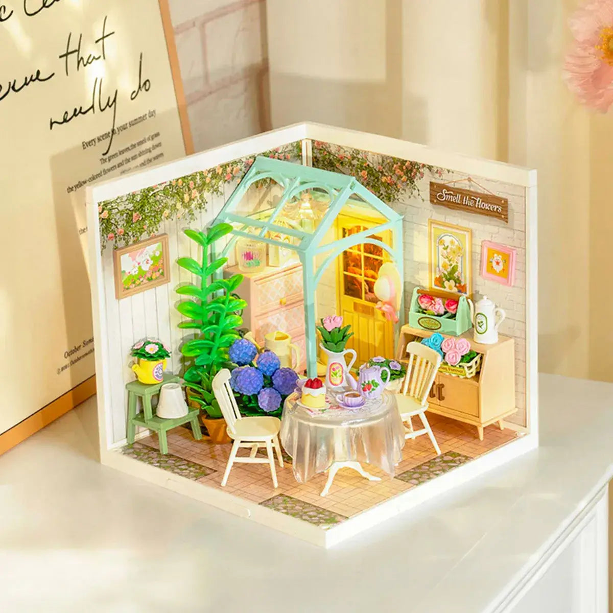 Hands Craft - DIY Miniature House Kit: Blooming Tea Garden