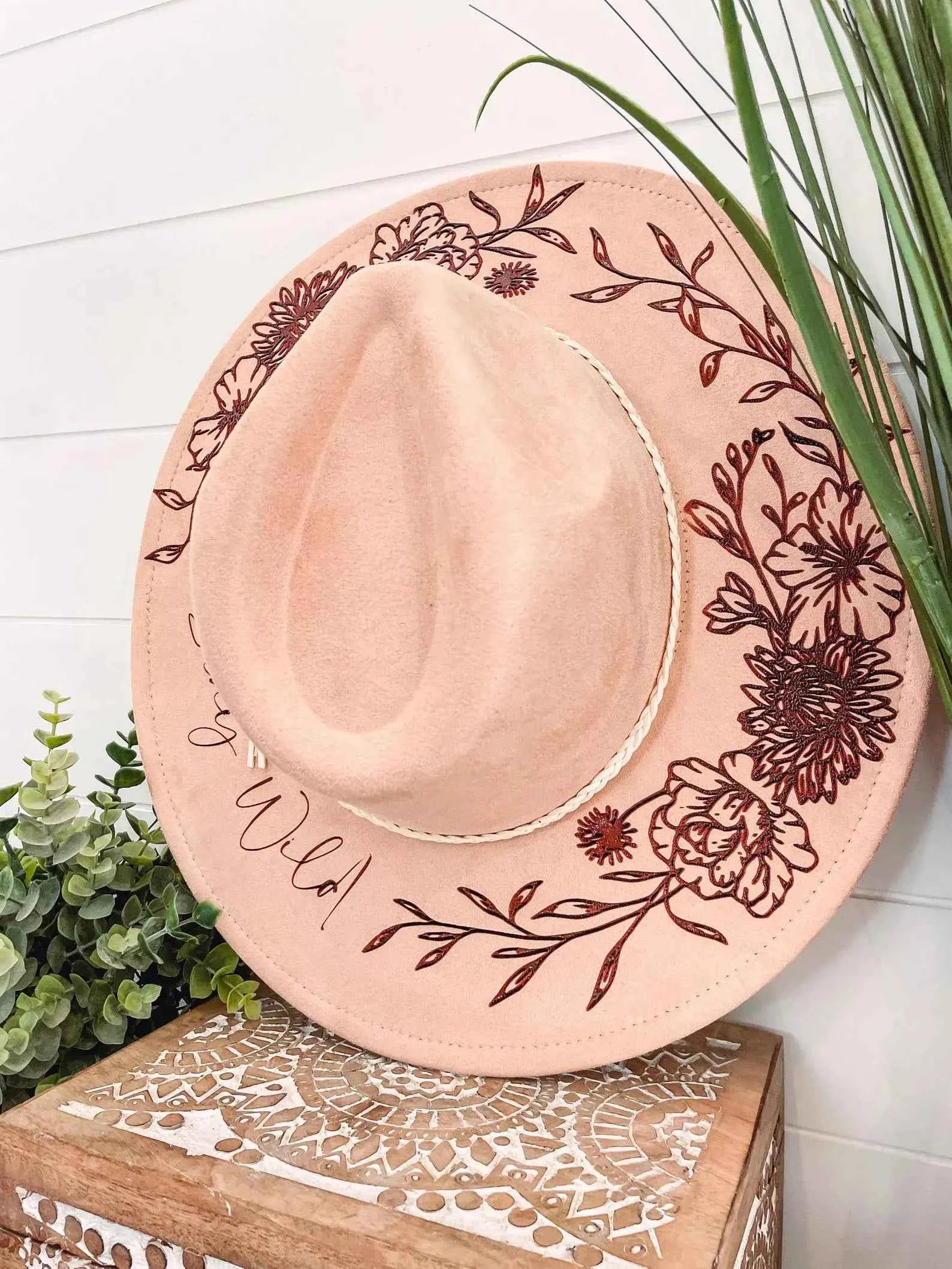 Engraved Floral Hat 1