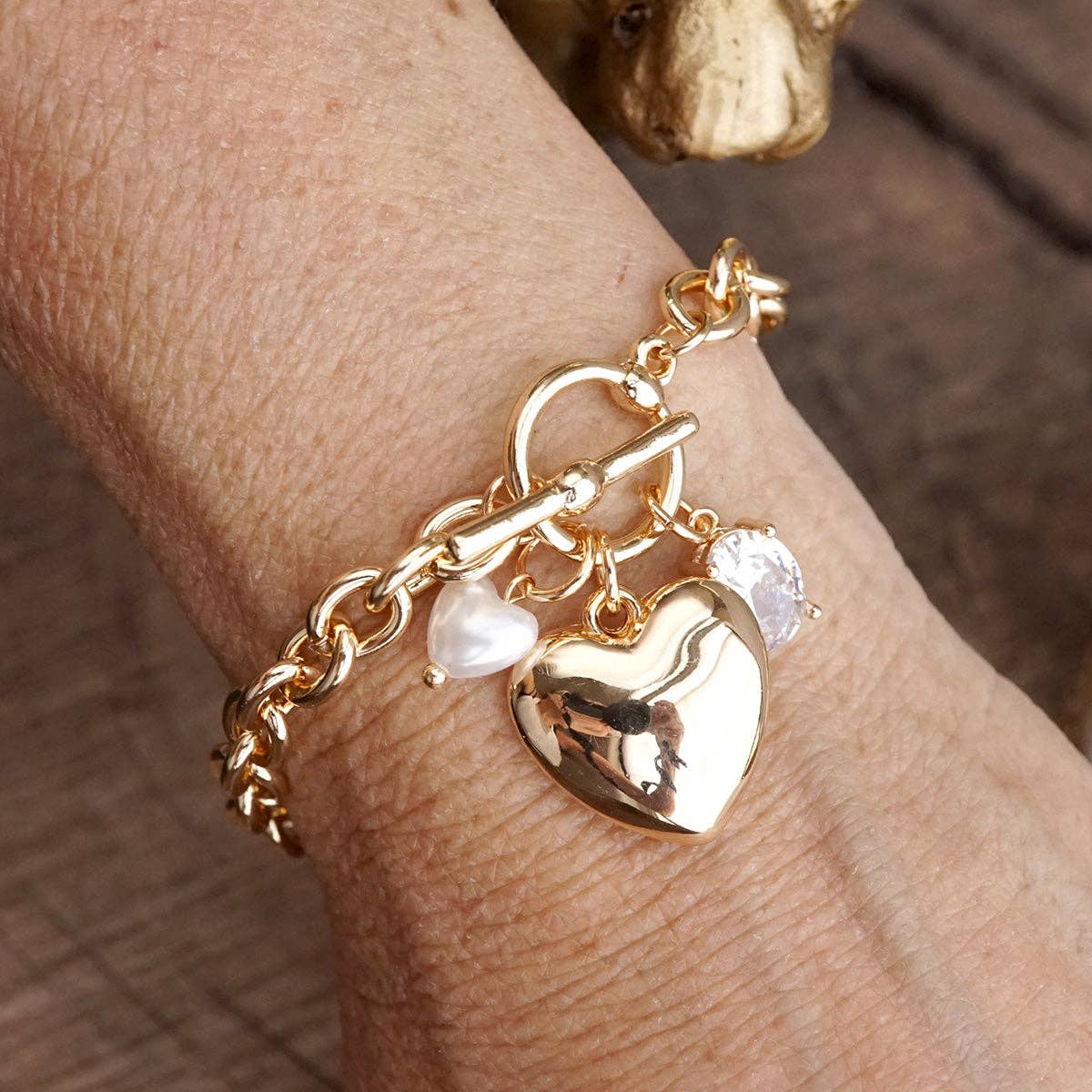 PennyLine inc - Heartstring Glow – Toggle Charm Bracelet with Pearl & Crystal