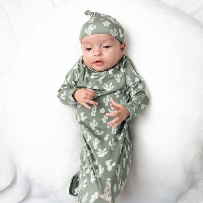 Conjunto de regalo para bebé con bata y gorro de bambú para recién nacidos Stay Sharp