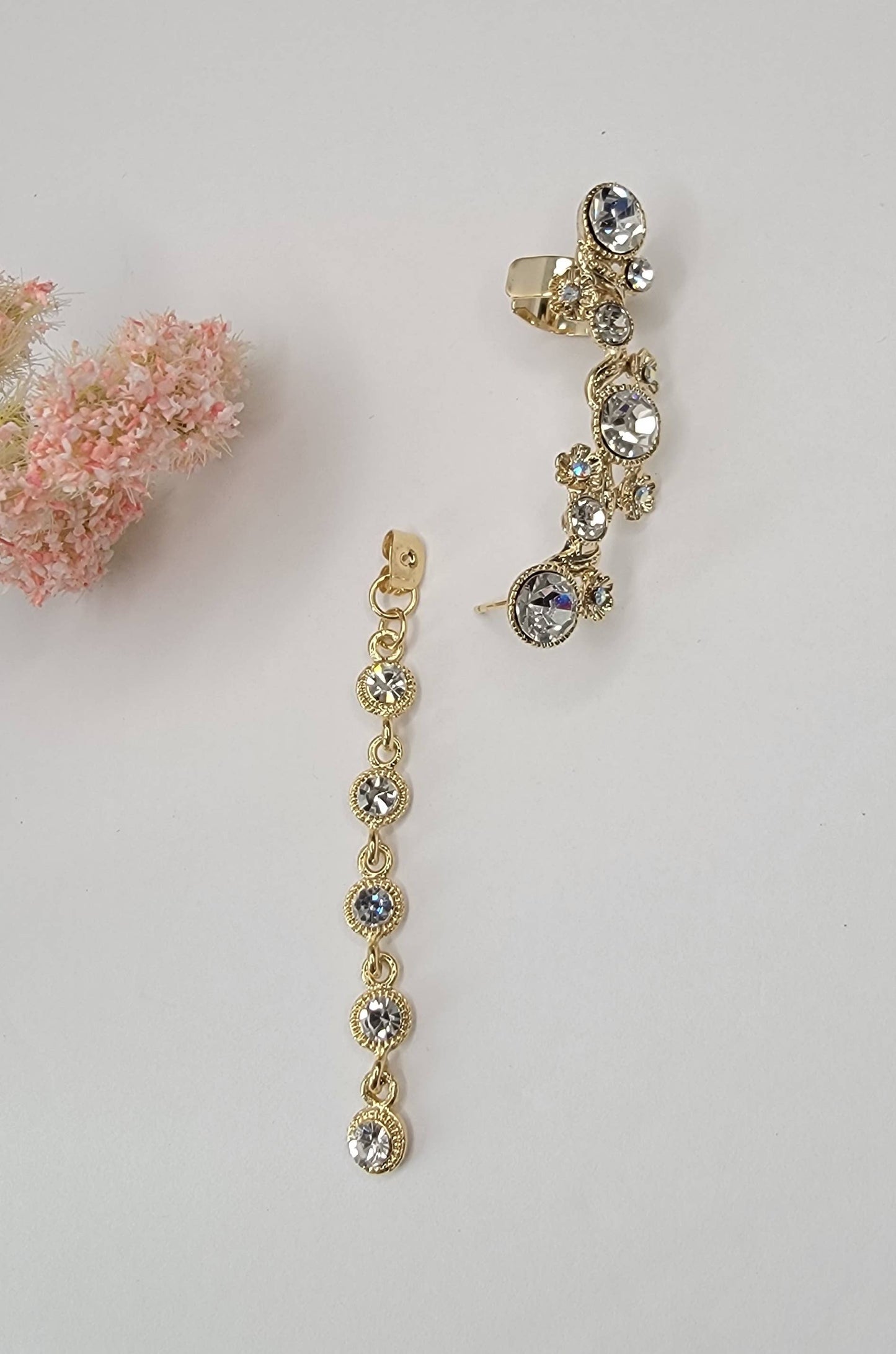 EAR CUFF WITH BAK DROP DANGLE EARRING..