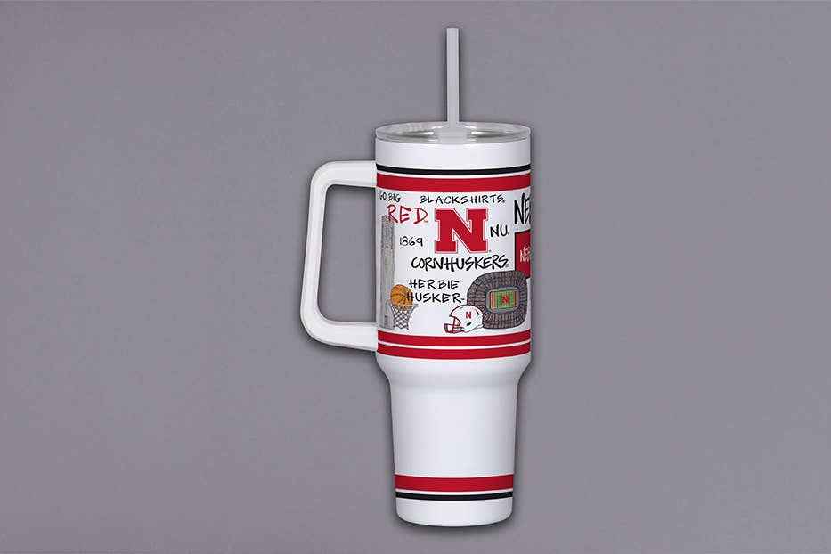NE 40oz Tumbler w/ Handle