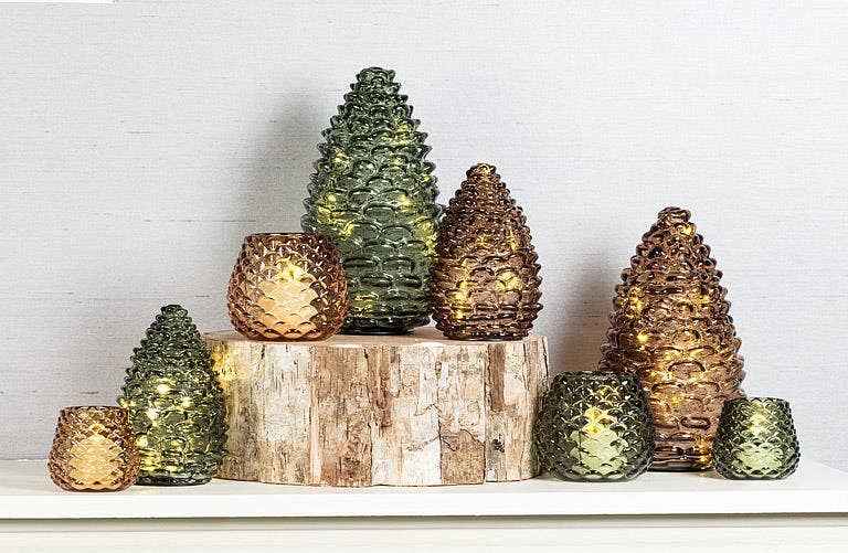 Medium Pinecone Tealight