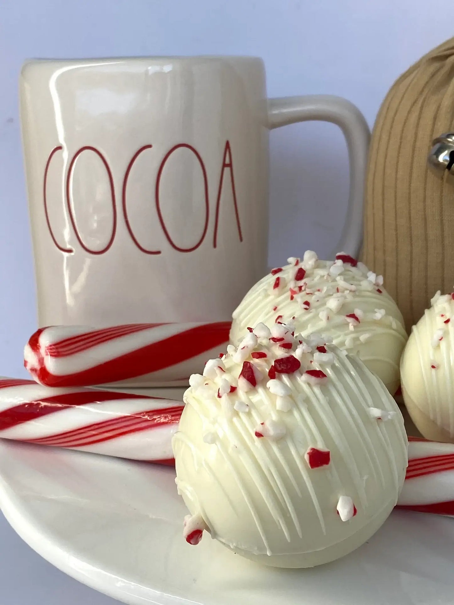 Hot Cocoa Bomb Peppermint