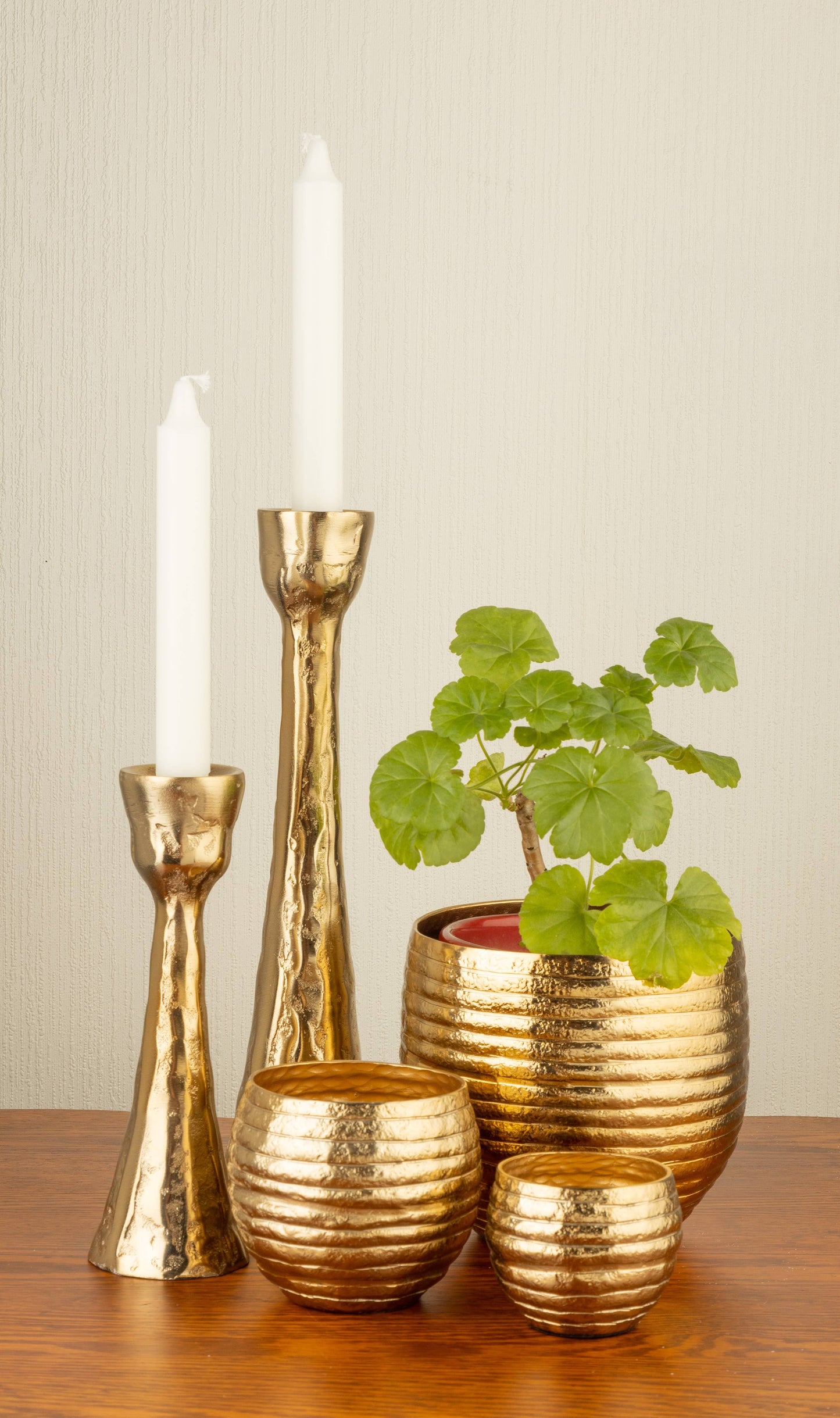 Gold Hammered Aluminum Round Bowl-4x3.5in