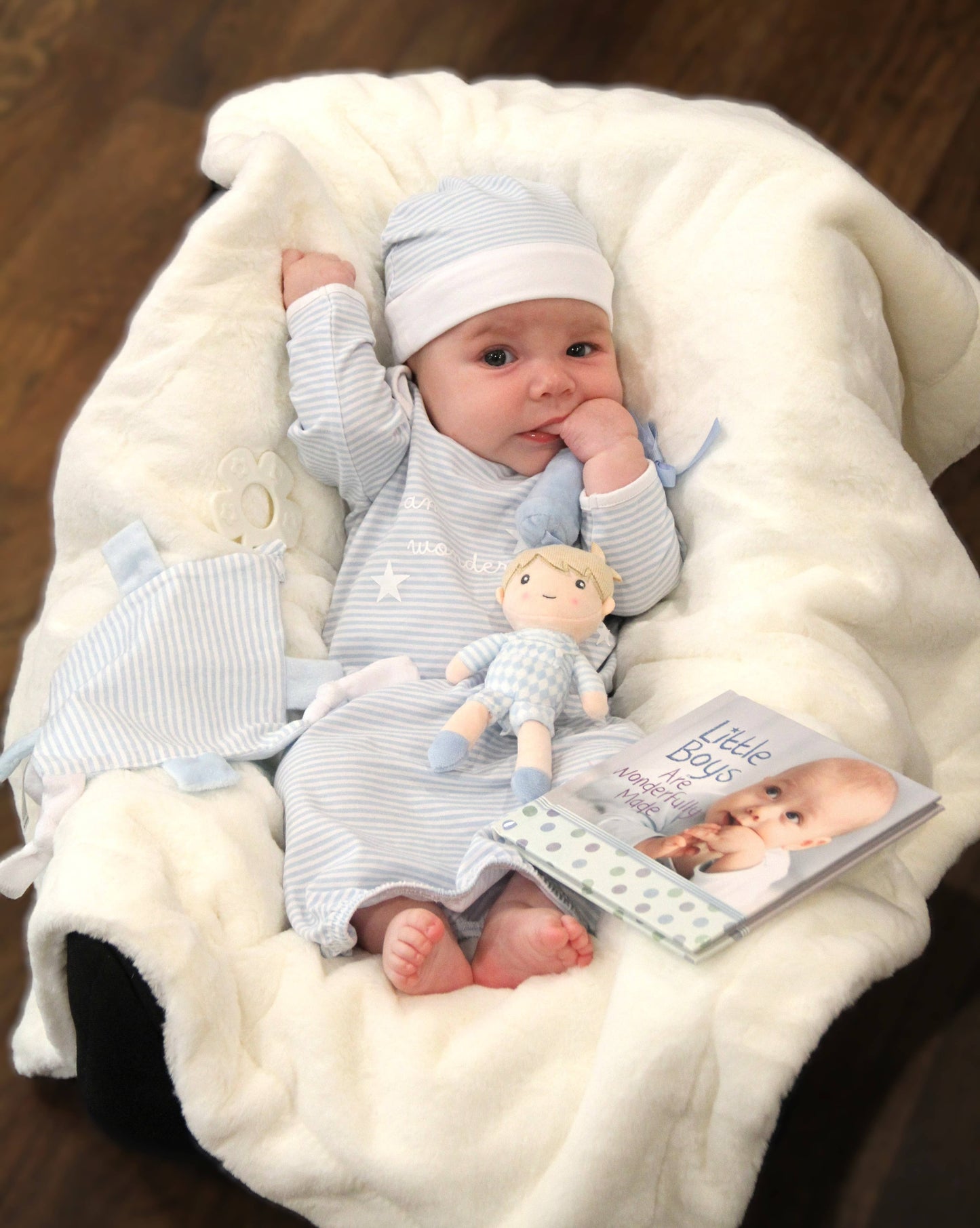 Blue Wonderfully Made Bamboo Sack Gown & Cap: 3 Months