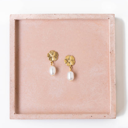 Flower and pearl studs