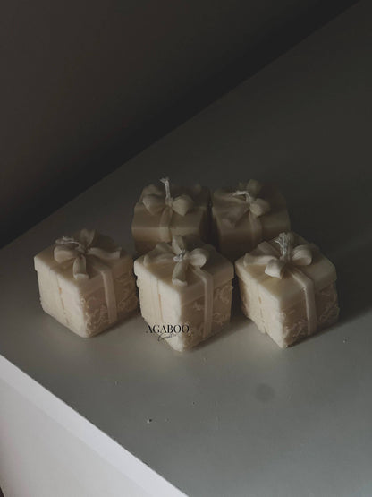 Tiny Gifts Candle 2x1.5in - Christmas