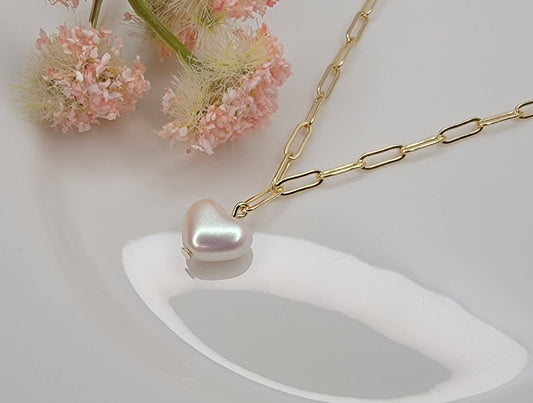 AURORA HEART PEARL NECKLACE