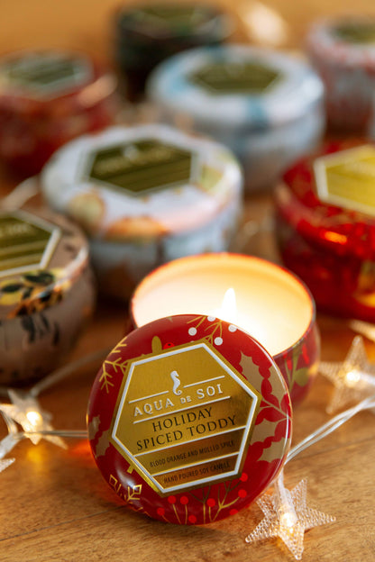 The SOi Company - Lata de vela Mistletoe &amp; Holly 4oz Aqua De SOi