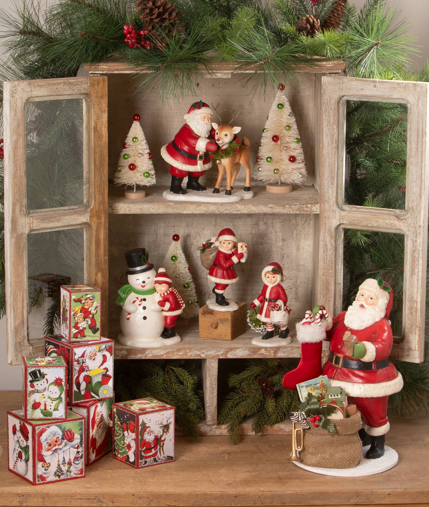 Bethany Lowe Designs - Santa Filling the Stocking