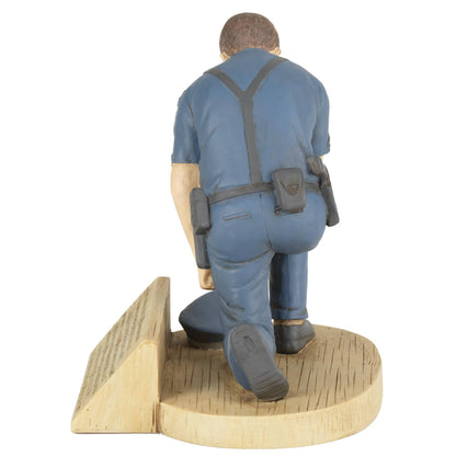 Figurine Police Officer's Prayer
