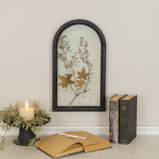 18.75" PRESSED LEAF W/ ARCHED BLACK FRAME