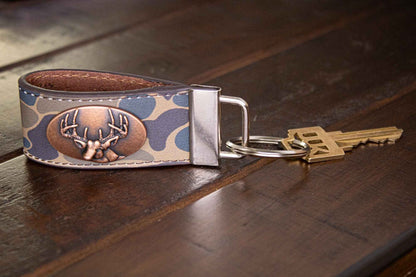 Buck Hunting Old School Camo Leather Loop Keychain.: Brown/Tan Camo