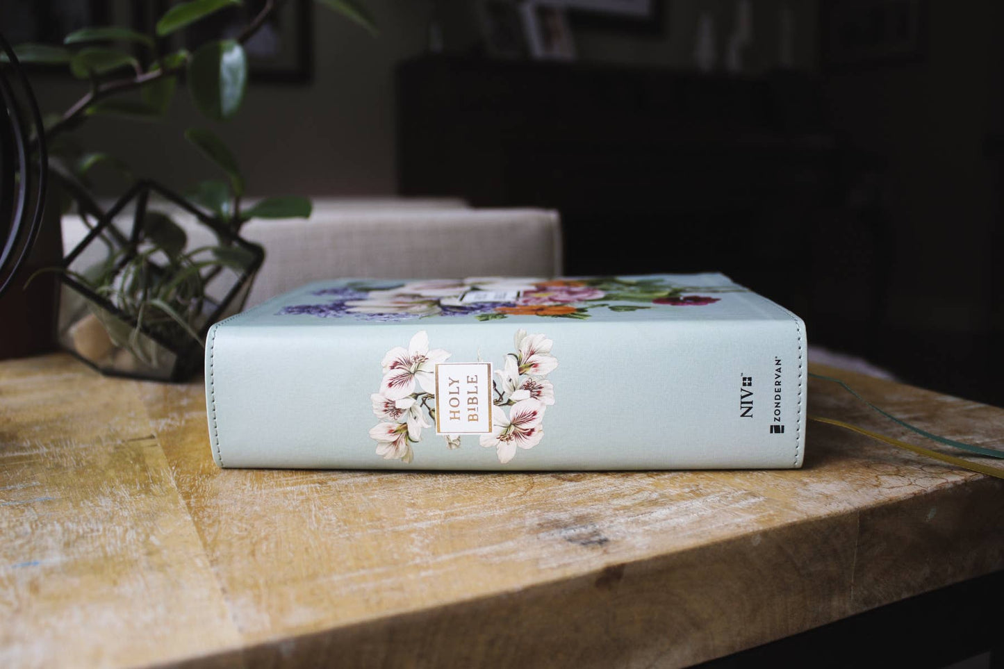 Bible LP Leathersoft Sage Floral