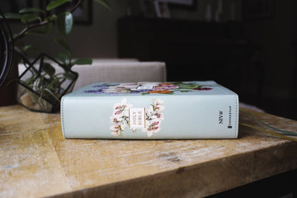 Bible LP Leathersoft Sage Floral