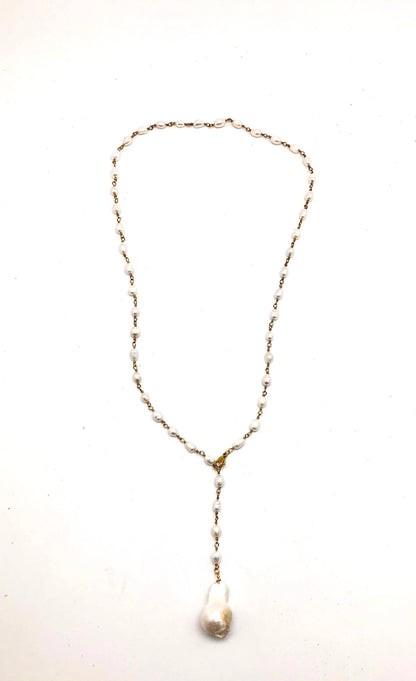 Rant &amp; Rave Classic - Collar con cadena de oro y perlas de agua dulce (4 mm) y perla barroca de 26"