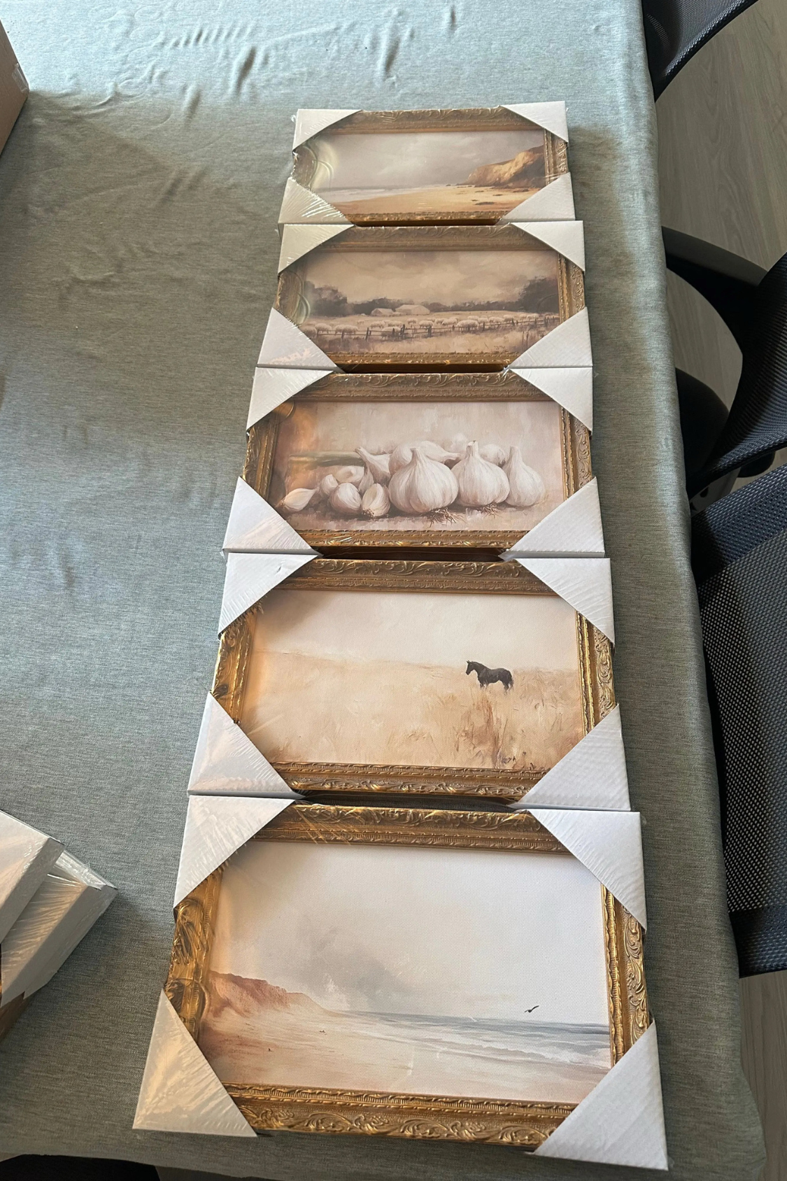 Aceitunas Vintage | Arte enmarcado en latón francés con molde dorado