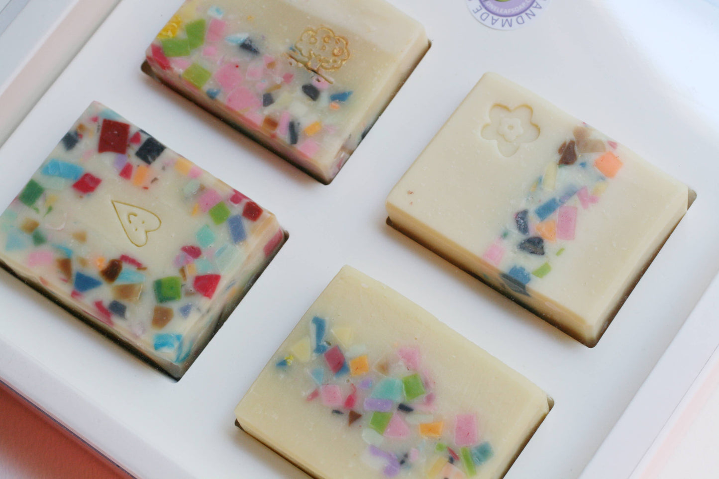 Luxurious Soap Giftbox Clear cover – 4 Soaps