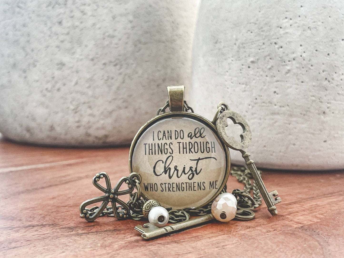 Ivy Barn Designs - Todo lo puedo en Cristo Filipenses 4:13 collar