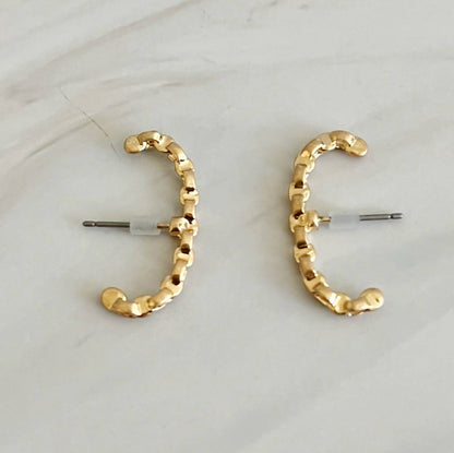 Chain C Shape Post Earrings