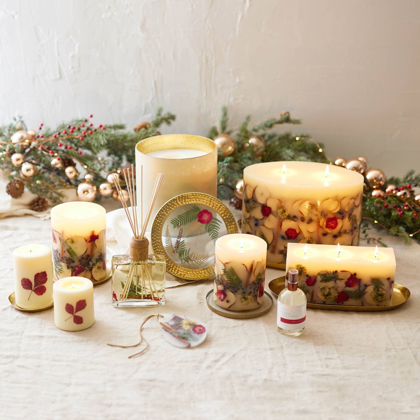 Rosy Rings - Plato para velas ovalado dorado con forma de ladrillo