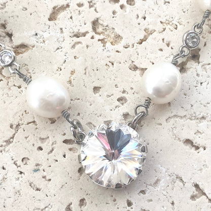 Pearl single necklace Swarovski crystal