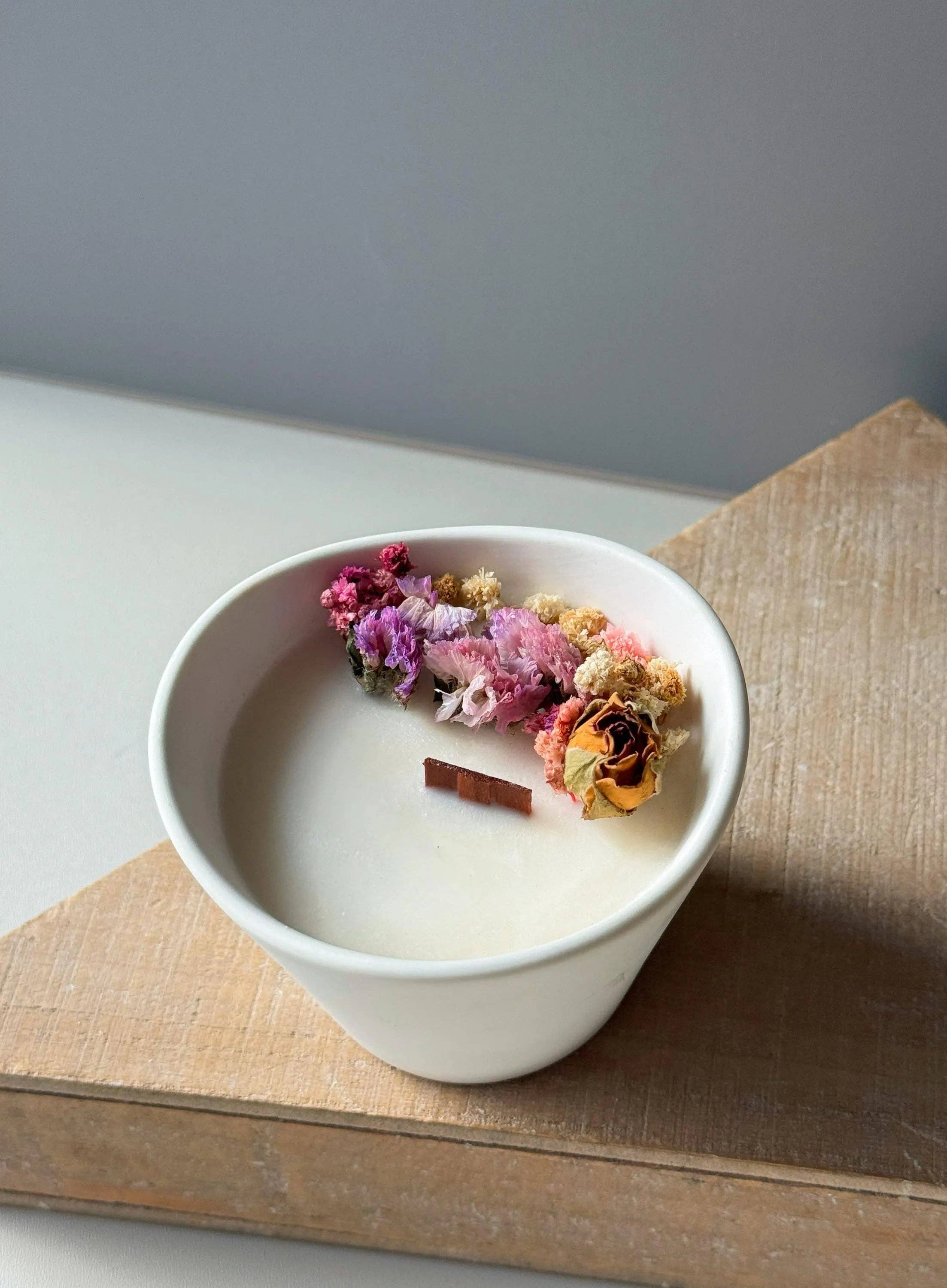 Dry Flower Decorated Soy Wax Candle - Thumbnail 4