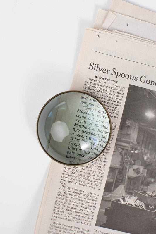 Magnifying Paperweight