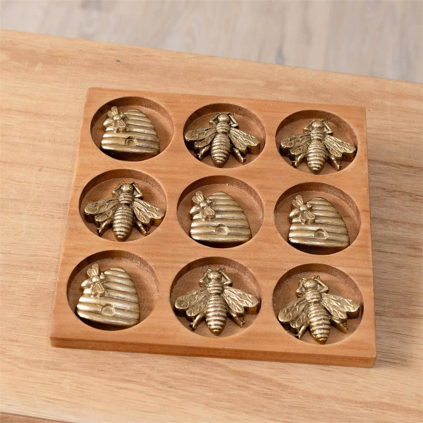 Bee Tic Tac Toe Game