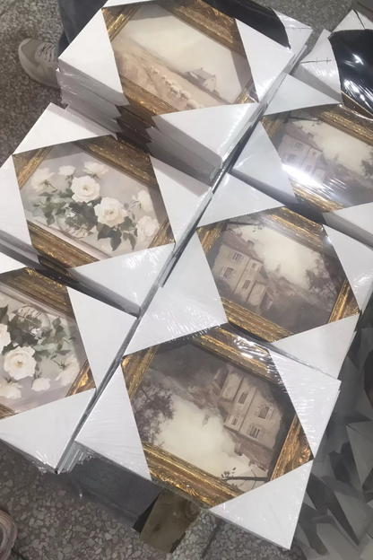 Aceitunas Vintage | Arte enmarcado en latón francés con molde dorado