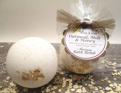 Oatmeal, Milk, and Honey Bath Bomb Fizzy