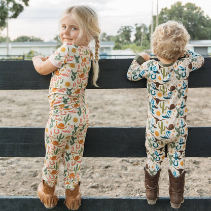 Conjunto de pijama de manga corta con pantalones de bambú para niños Hey Y'all Western
