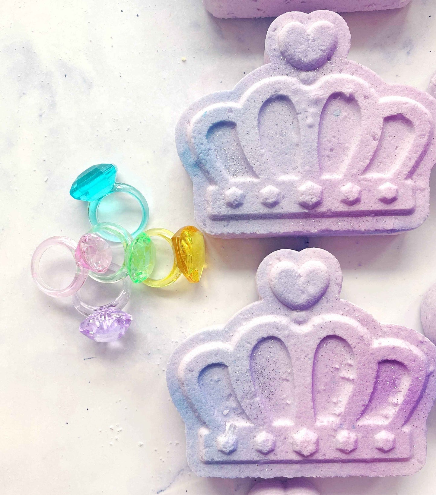 Crown Bath Bomb - with toy!