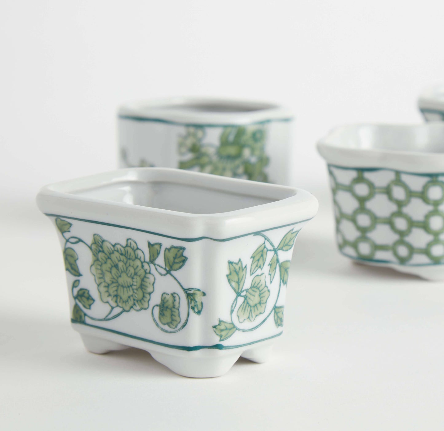 IMPERIAL ASSORTED MINI POTS-Set of 4