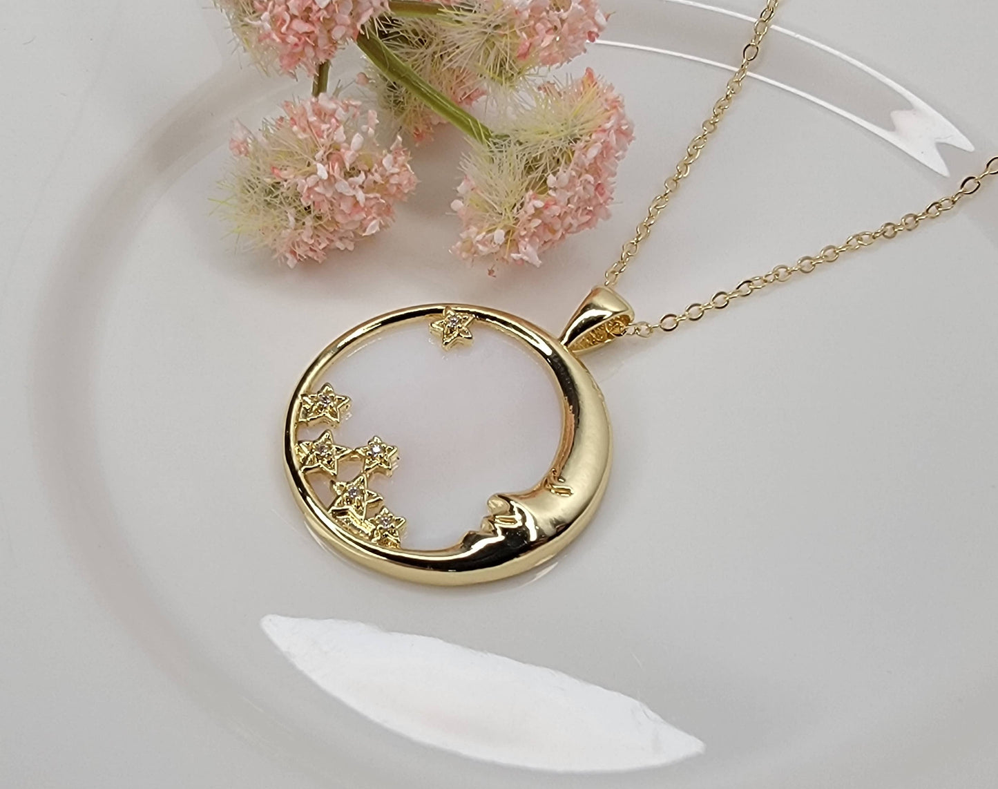 MOON AND STAR PENDANT NECKLACE