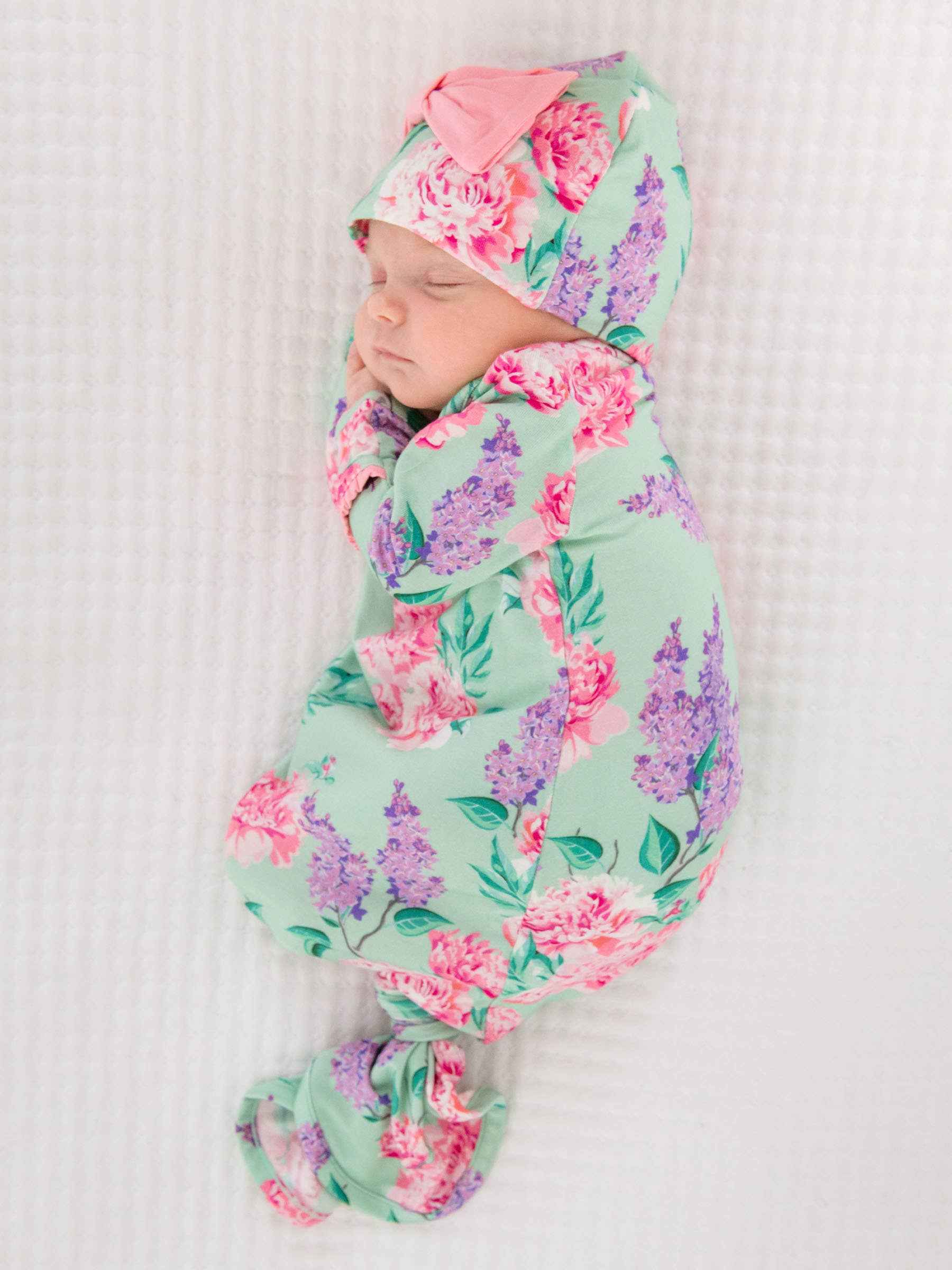 SoftSnooze™ Baby Girls Bamboo Viscose Sage Garden Ruffle Knotted Sleep Gown & Bow Hat Set: Green / Newborn-3m