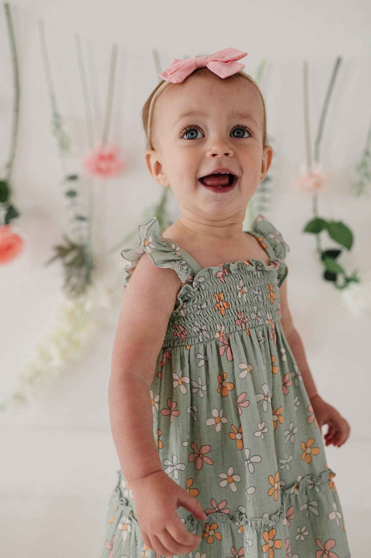 Babysprouts Flutter Dress Set: Sketched Daisy / 0-3M