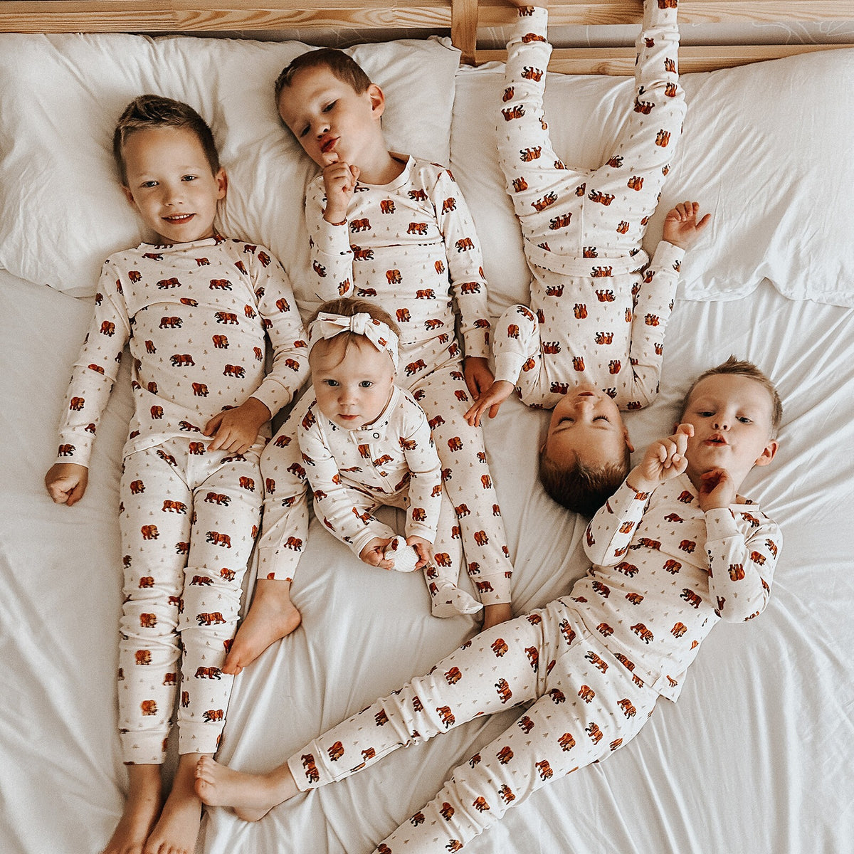 Kids' Organic Cotton Long Sleeve Pajama Set, Brown Bear Print, view 3