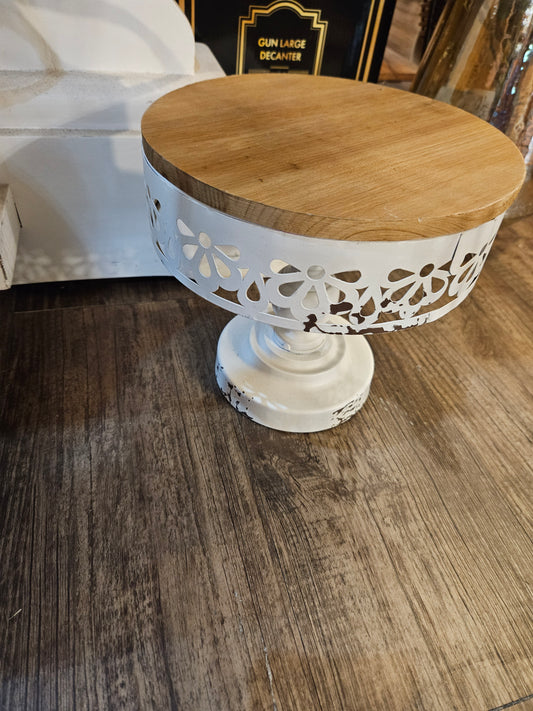 Iron 7 in. White Round Tray