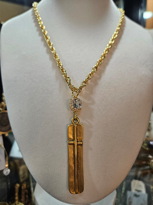 17" Gold Plated Chain Necklace with Crystal and Antique Gold Pendant
